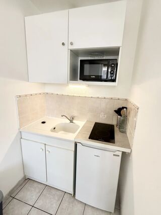  Appartement à louer 1 pièce 21 m²