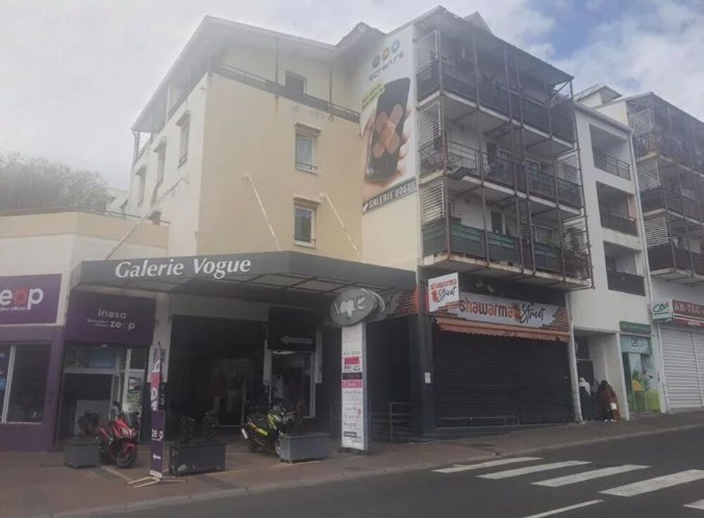   Local commercial - 1 pièce - 190m² - SAINT-DENIS 
