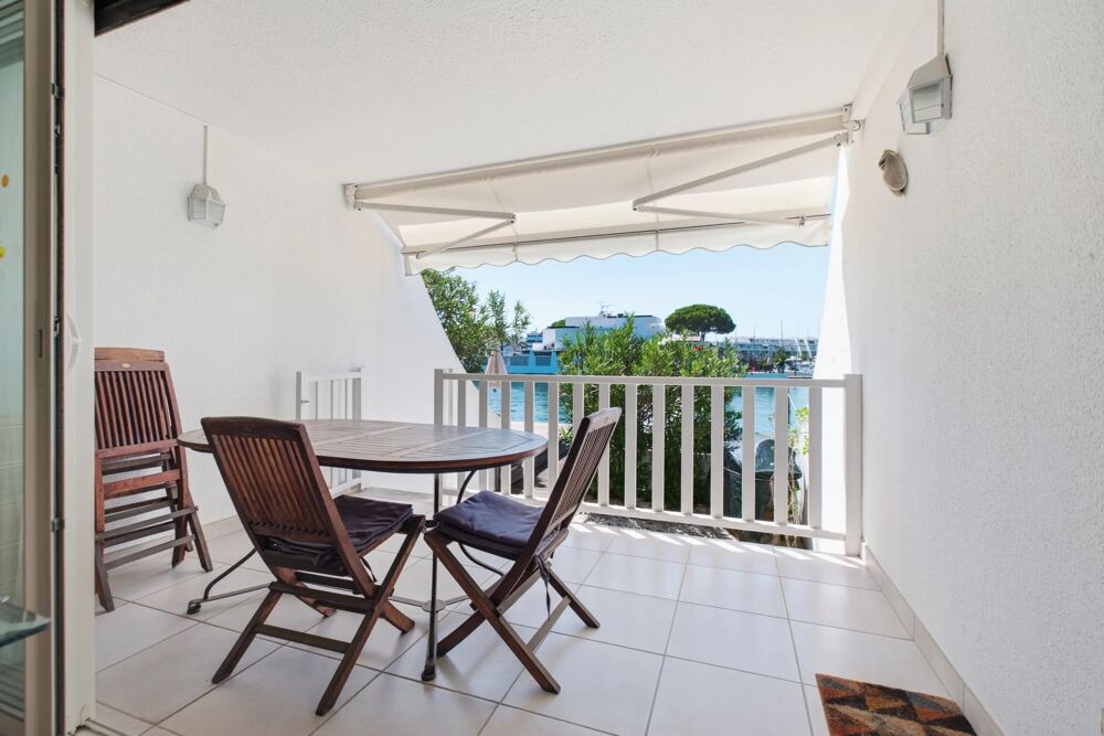 Vente Appartement Marina en duplex avec appontement bateau Port Camargue Le grau-du-roi