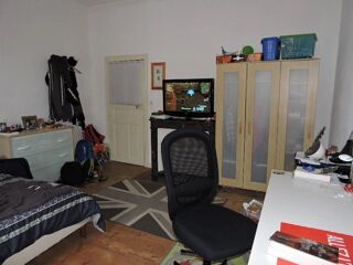  Appartement à louer 5 pièces 154 m²