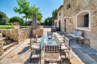 Villa à vendre 7 pièces 300 m²