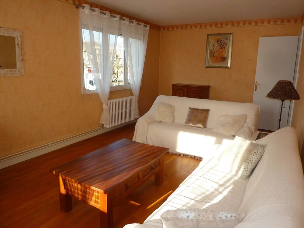 Location Appartement VALENTIGNEY CENTRE F4 meublé avec parking privé Valentigney