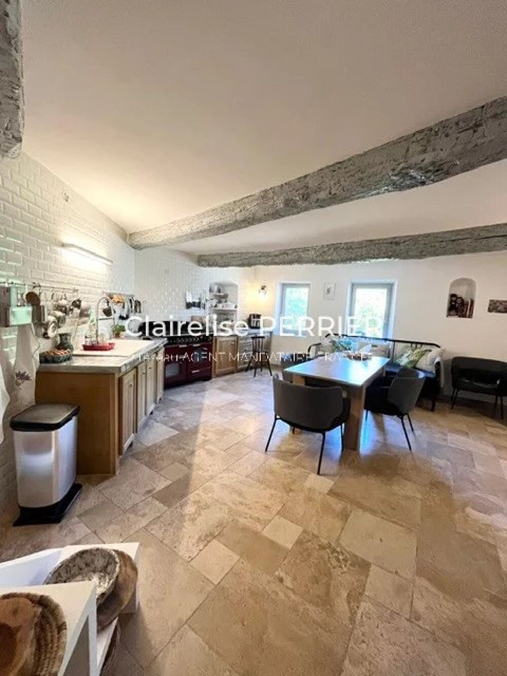 EXCLUSIVITÉ - AU COEUR DU VILLAGE DE SILLANS-LA-CASCADE
