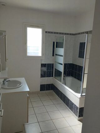  Appartement � louer 4 pi�ces 108 m�