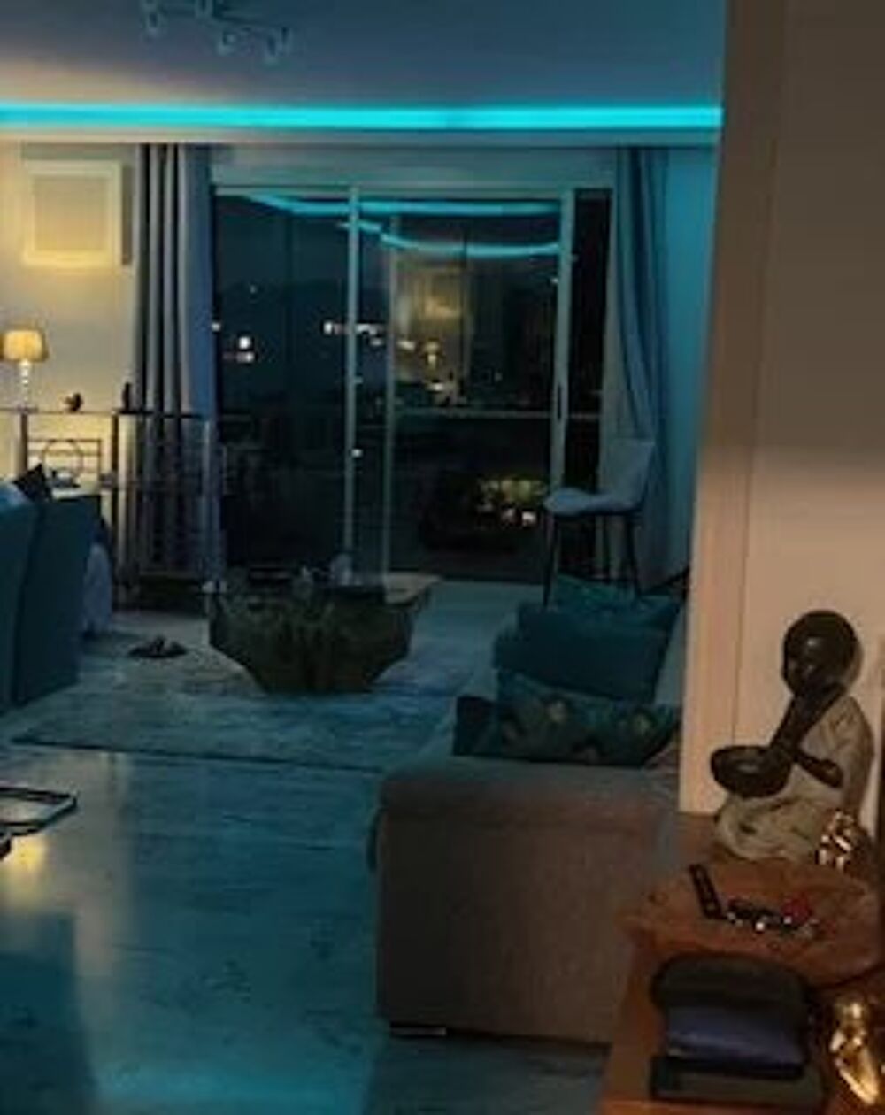 Location Appartement Beau deux pièces avec vue panoramique, piscine et tennis Nice