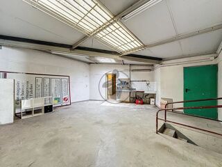  Immeuble à vendre 14 pièces 490 m²
