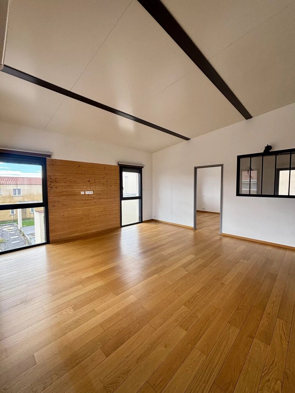 Vente Immeuble Local + MAGNIFIQUE LOFT Bages
