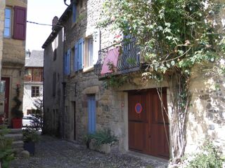  Maison Saint-Geniez-d'Olt (12130)