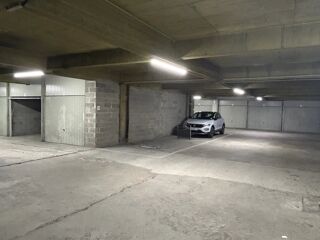  Parking / Garage  vendre 14 m