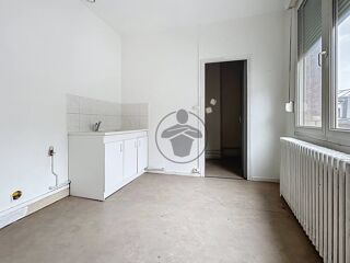  Immeuble à vendre 8 pièces 132 m²