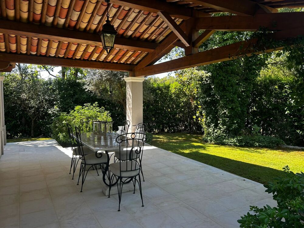 Vente Maison TOURETTES (83) Superbe Villa de 120 m² Dans un domaine de luxe e Tourrettes