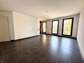  Appartement à louer 4 pièces 76 m²