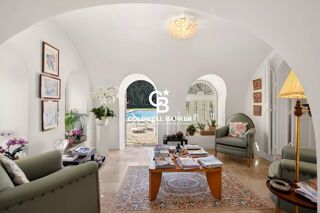  Villa à vendre 10 pièces 300 m²