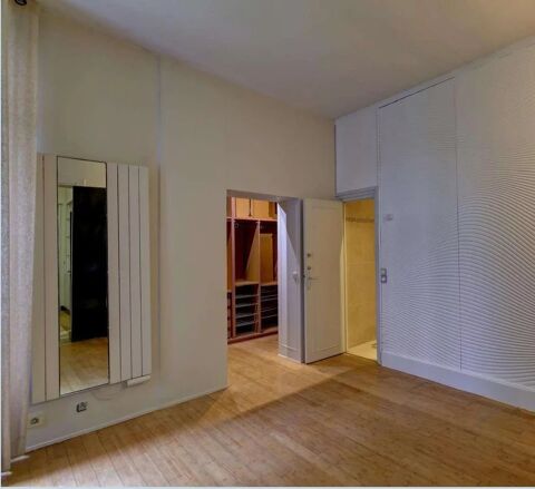  Appartement � louer 7 pi�ces 223 m�