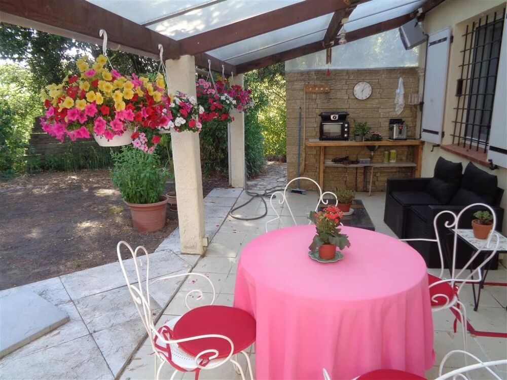 Maison de plain-pied 110 m²  Piscine  Terrain 1 500 m²  Flass