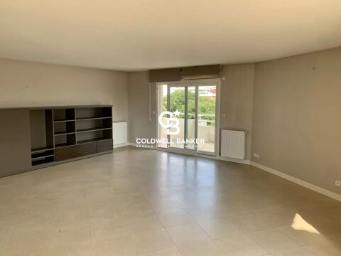  Appartement � louer 5 pi�ces 177 m�