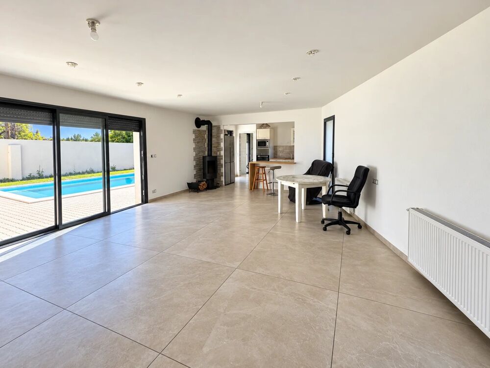 Vente Maison Centre village, villa 4 chambres, sur 407 m2 clos Prades-le-lez