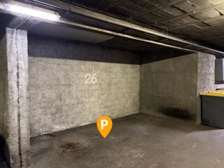  Parking / Garage à vendre 