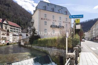 Immeuble à vendre 15 + pièces 1600 m²