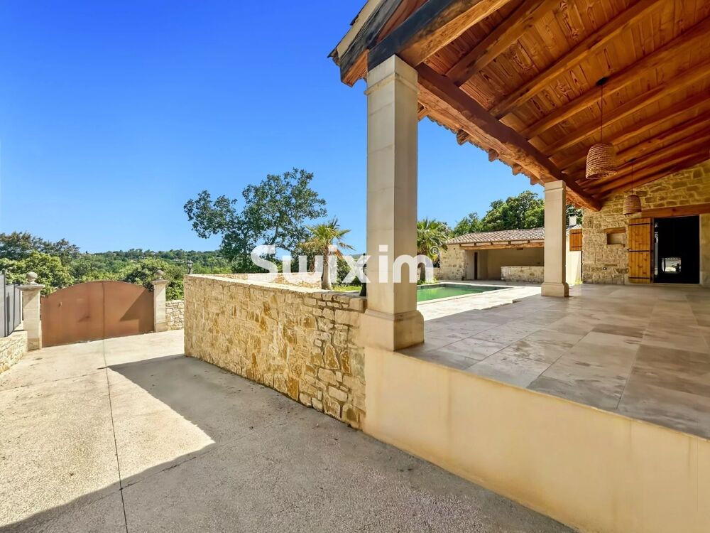 Villa en pierre au coeur de la nature