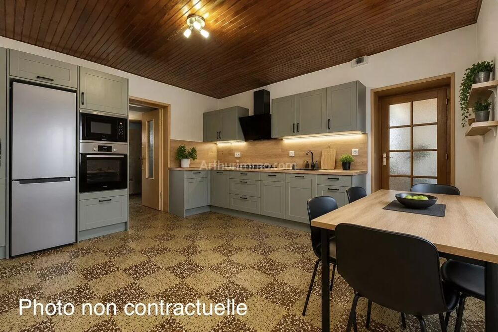 EXCLUSIVITÉ - GROSLEE ST BENOÎT