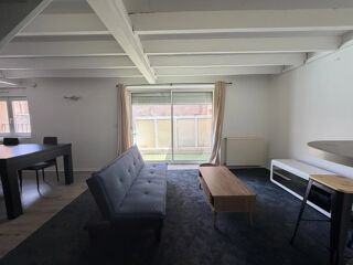 Appartement à louer 2 pièces 63 m²