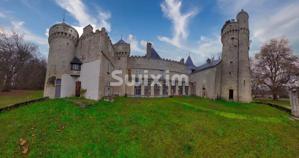 Magnifique Château XIIè-XIVè siècle dans le Berry