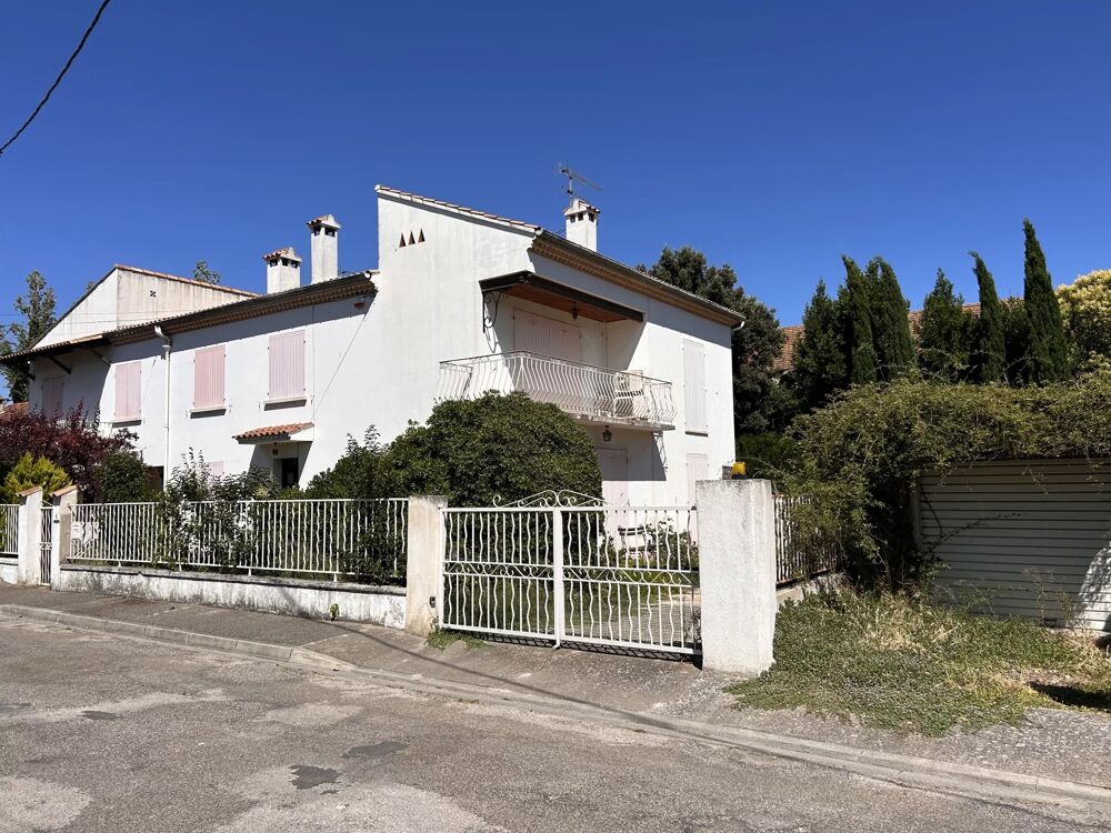 Vente Maison Ensemble immobilier avec jardin et garages centre Ville Exclusiv Arles
