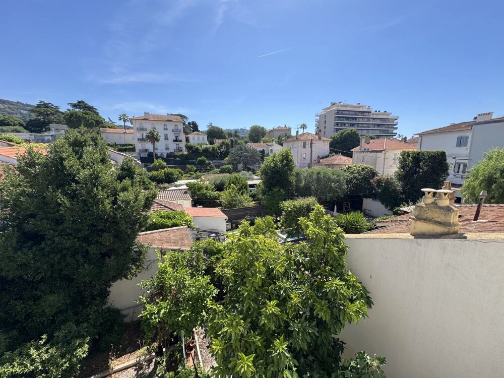 Cannes vente 2 pièces au calme absolu dans maison bourgeoise