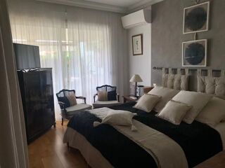  Appartement à louer 3 pièces 96 m²
