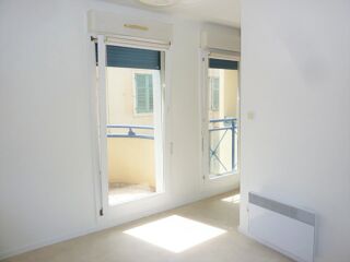  Appartement à louer 2 pièces 32 m²