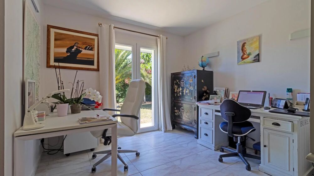 à vendre  Maison Roquebrune-sur-Argens (83520)
