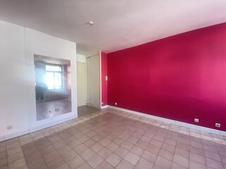  Appartement à louer 2 pièces 32 m²