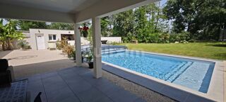  Maison  vendre 6 pices 188 m