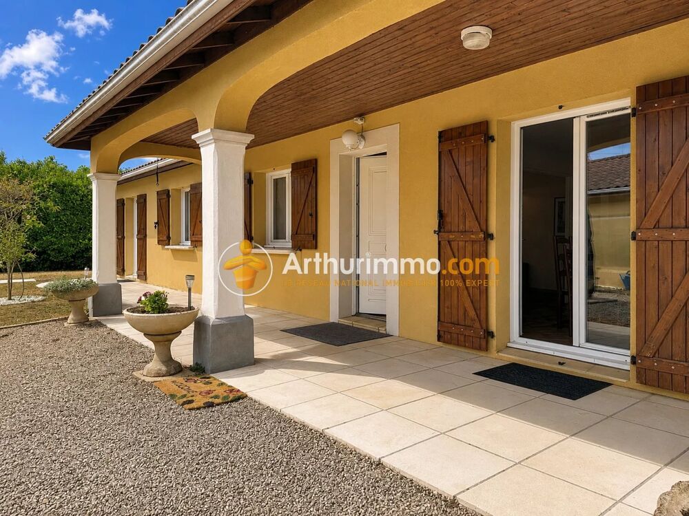 Le calme aux portes de Lyon : villa de plain-pied