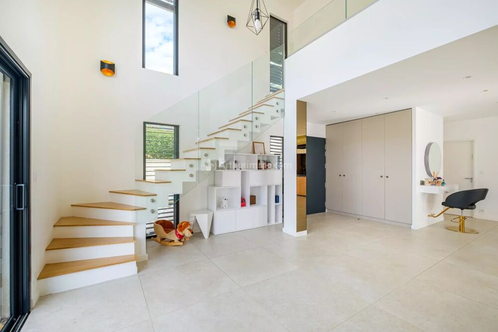 � vendre  Maison �cully (69130)