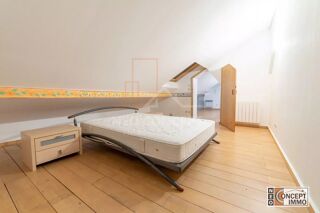  Appartement à louer 4 pièces 80 m²