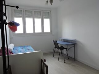  Appartement à louer 5 pièces 98 m²