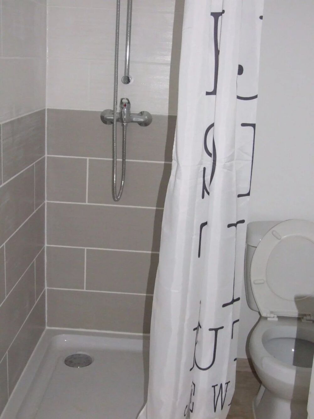 Location Appartement Saint Omer, studio récent au RDC en centre ville Saint-omer