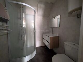  Immeuble à vendre 162 m²