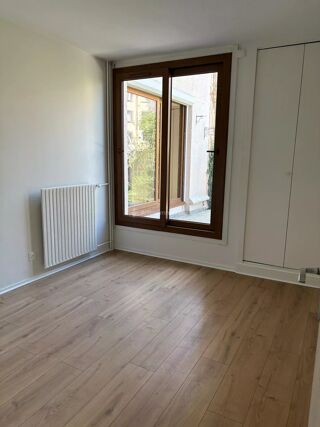  Appartement à louer 3 pièces 70 m²