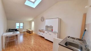  Appartement à louer 1 pièce 27 m²