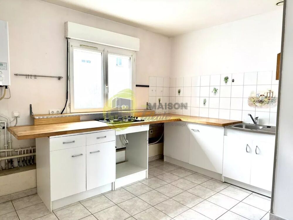 12 Appartements du T3 au T5 de 89 à 118 m² à Mehun sur yèvre
