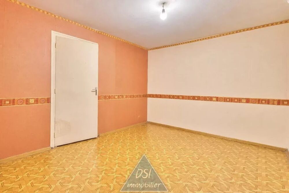 MONTLUEL VILLE HAUTE - T4 REZ-DE-JARDIN  45 m² HABITABLES + POT