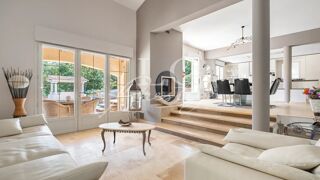  Villa à vendre 5 pièces 200 m²