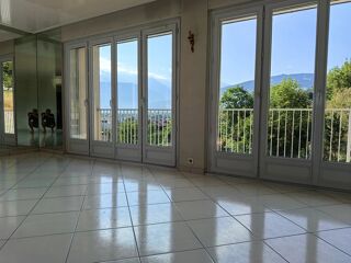  Appartement à louer 4 pièces 98 m²