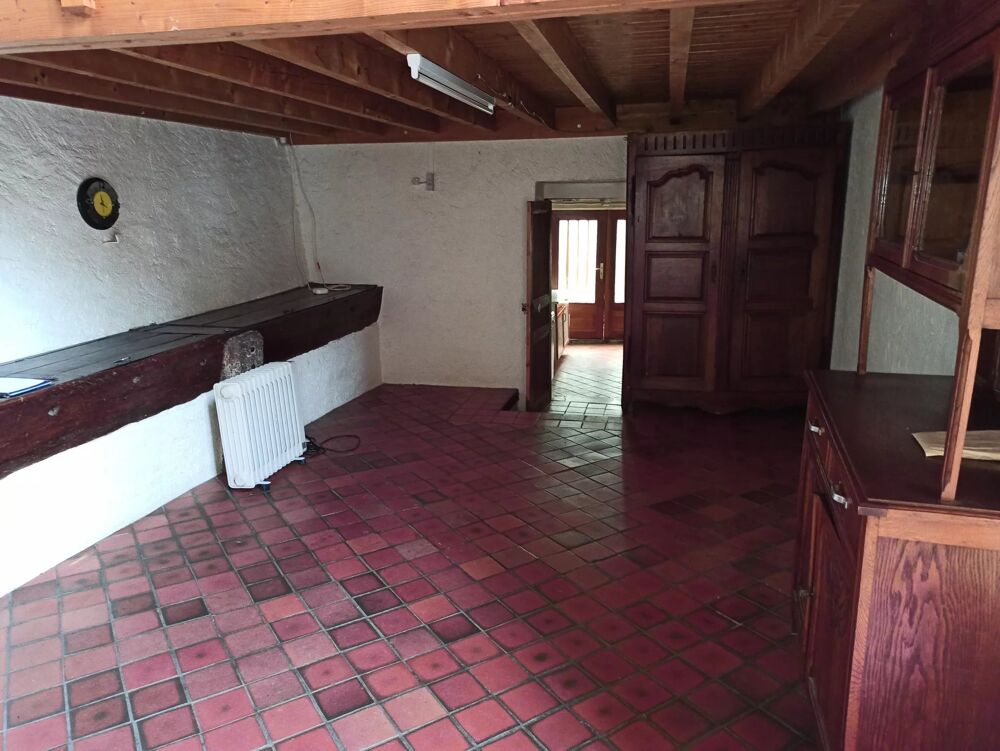 PETITE MAISON DE BOURG PROCHE BILLOM