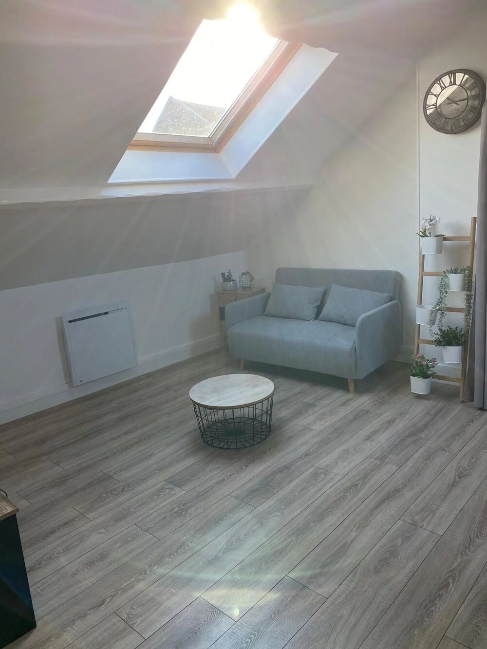 Location Appartement Studio meublé hyper centre-ville Saint-quentin