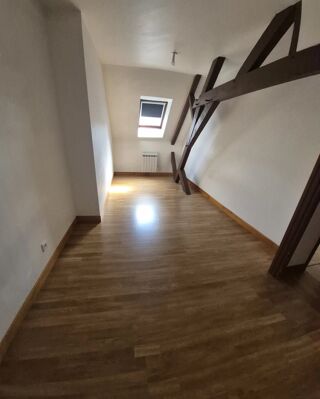  Appartement à louer 3 pièces 57 m²