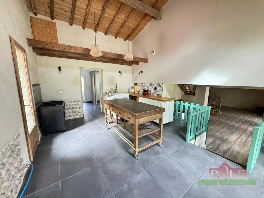 Vente Maison COUR ET BUIS,  Ancien corps de ferme T7 rénové de 180 m² avec dé Cour-et-buis